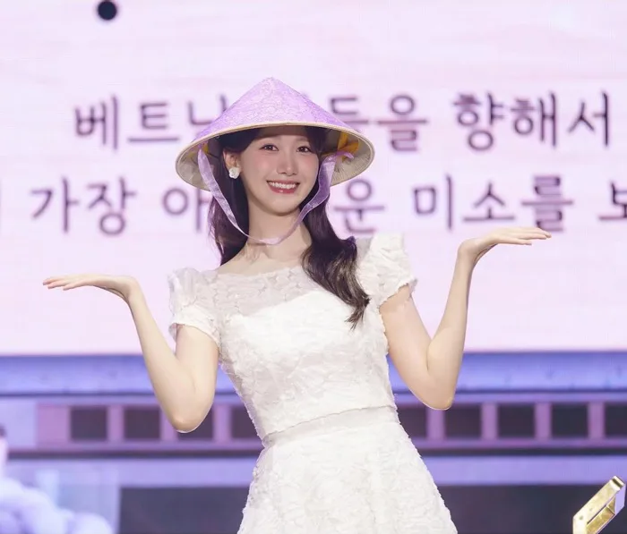 Yoona (SNSD) ra mắt ca khúc tri ân fan, tiếp tục thắng lớn ở mảng diễn xuất
