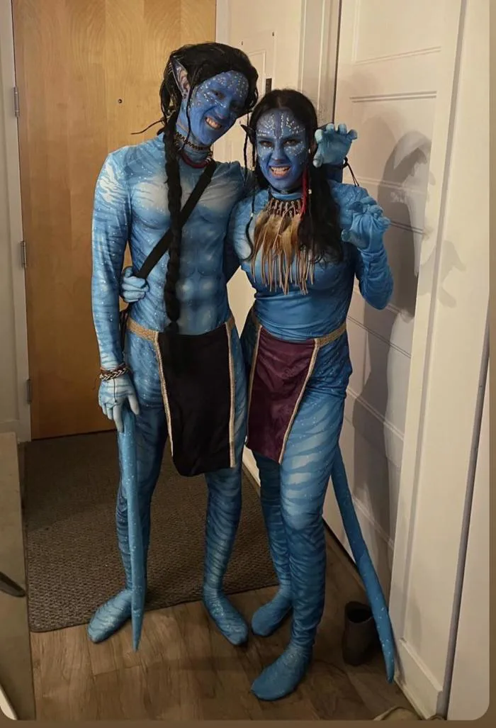 Quá ưng ý với bộ đồ hóa trang của tụi mình luôn 🎃 : r/Avatar