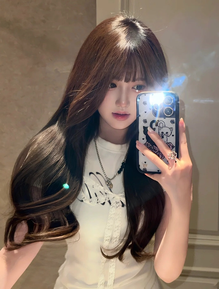 185+ avatar ảnh gái xinh che mặt bằng điện thoại sexy bí ẩn